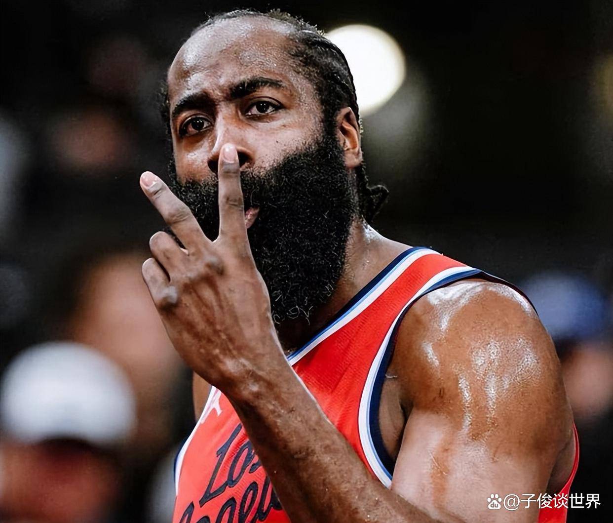 星空体育官方入口关于出色发挥引发热议！，哈登在阿森纳比赛中比赛局势复杂比赛高潮迭起的信息