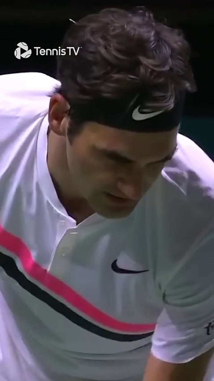 星空登录费德勒回归赛场，爆冷首场状态亮眼，TES观众沸腾！(费德勒全部比赛)